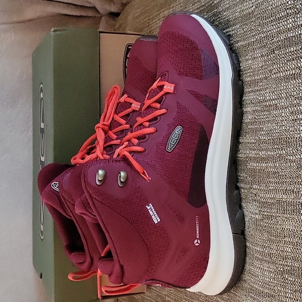 Keen Trail Boots
